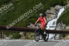 Photo #4305656 | 26-09-2023 12:34 | Passo Dello Stelvio - Waterfall curve BICYCLES