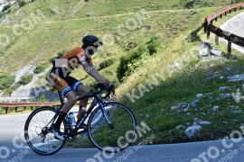 Photo #2397575 | 25-07-2022 09:33 | Passo Dello Stelvio - Waterfall curve BICYCLES