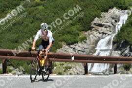 Photo #2533183 | 07-08-2022 11:18 | Passo Dello Stelvio - Waterfall curve BICYCLES
