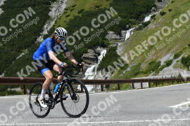 Photo #2379554 | 24-07-2022 13:47 | Passo Dello Stelvio - Waterfall curve BICYCLES