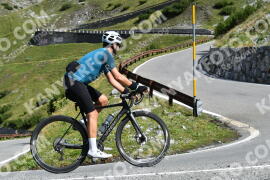 Photo #2412266 | 26-07-2022 10:15 | Passo Dello Stelvio - Waterfall curve BICYCLES