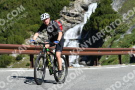 Photo #2183960 | 25-06-2022 09:51 | Passo Dello Stelvio - Waterfall curve BICYCLES