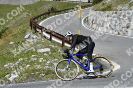Photo #2728923 | 24-08-2022 13:41 | Passo Dello Stelvio - Waterfall curve BICYCLES