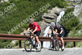 Photo #2253405 | 08-07-2022 10:44 | Passo Dello Stelvio - Waterfall curve BICYCLES