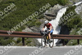 Photo #3243386 | 26-06-2023 10:14 | Passo Dello Stelvio - Waterfall curve BICYCLES