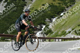 Photo #2309253 | 15-07-2022 14:23 | Passo Dello Stelvio - Waterfall curve BICYCLES