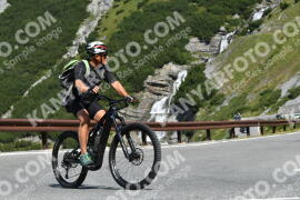 Photo #2398554 | 25-07-2022 10:40 | Passo Dello Stelvio - Waterfall curve BICYCLES
