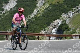 Photo #2359904 | 20-07-2022 10:01 | Passo Dello Stelvio - Waterfall curve BICYCLES