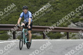 Fotó #3124088 | 17-06-2023 10:21 | Passo Dello Stelvio - Vízesés kanyar Bicajosok