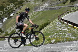 Foto #2105626 | 06-06-2022 12:00 | Passo Dello Stelvio - Waterfall Kehre BICYCLES