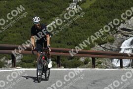Fotó #3349993 | 04-07-2023 10:27 | Passo Dello Stelvio - Vízesés kanyar Bicajosok