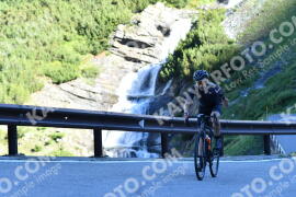 Photo #2183257 | 25-06-2022 09:00 | Passo Dello Stelvio - Waterfall curve BICYCLES