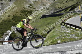 Foto #2109028 | 08-06-2022 09:53 | Passo Dello Stelvio - Waterfall Kehre BICYCLES