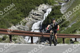 Foto #3531230 | 18-07-2023 09:57 | Passo Dello Stelvio - Waterfall Kehre