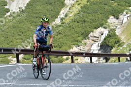 Photo #2363230 | 21-07-2022 10:20 | Passo Dello Stelvio - Waterfall curve BICYCLES