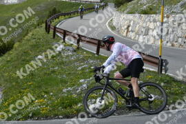 Fotó #3163265 | 18-06-2023 16:47 | Passo Dello Stelvio - Vízesés kanyar Bicajosok