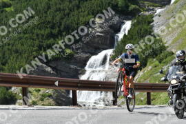 Photo #2337862 | 17-07-2022 15:51 | Passo Dello Stelvio - Waterfall curve BICYCLES