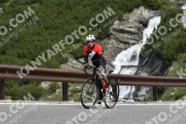 Fotó #3589642 | 27-07-2023 10:46 | Passo Dello Stelvio - Vízesés kanyar Bicajosok