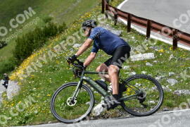 Photo #2198706 | 26-06-2022 14:50 | Passo Dello Stelvio - Waterfall curve BICYCLES