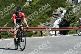 Photo #2183639 | 25-06-2022 09:36 | Passo Dello Stelvio - Waterfall curve BICYCLES