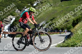 Photo #2183556 | 25-06-2022 09:31 | Passo Dello Stelvio - Waterfall curve BICYCLES
