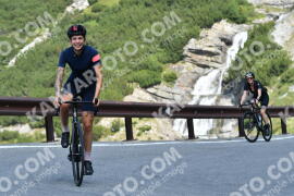 Photo #2363347 | 21-07-2022 10:49 | Passo Dello Stelvio - Waterfall curve BICYCLES