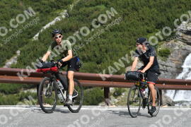Photo #2173110 | 21-06-2022 10:04 | Passo Dello Stelvio - Waterfall curve BICYCLES