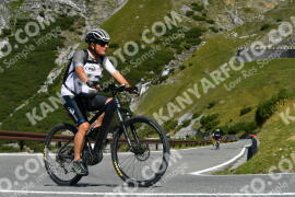 Photo #4026814 | 22-08-2023 10:56 | Passo Dello Stelvio - Waterfall curve BICYCLES