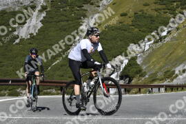 Foto #2864941 | 12-09-2022 10:35 | Passo Dello Stelvio - Waterfall Kehre BICYCLES