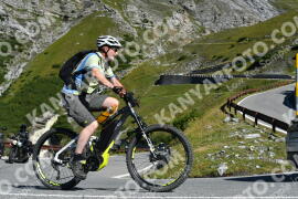 Foto #3911613 | 16-08-2023 10:10 | Passo Dello Stelvio - Waterfall Kehre BICYCLES