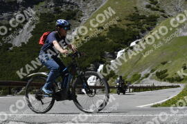 Foto #2118068 | 11-06-2022 15:00 | Passo Dello Stelvio - Waterfall Kehre BICYCLES