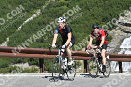 Fotó #2368660 | 22-07-2022 10:28 | Passo Dello Stelvio - Vízesés kanyar Bicajosok