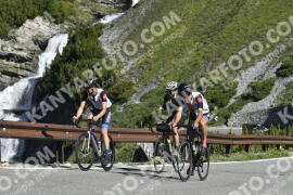 Photo #3224964 | 25-06-2023 09:26 | Passo Dello Stelvio - Waterfall curve BICYCLES