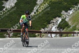 Photo #2355514 | 19-07-2022 12:23 | Passo Dello Stelvio - Waterfall curve BICYCLES