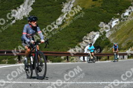 Fotó #4169202 | 05-09-2023 10:44 | Passo Dello Stelvio - Vízesés kanyar Bicajosok