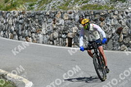 Photo #2432901 | 29-07-2022 12:19 | Passo Dello Stelvio - Waterfall curve BICYCLES