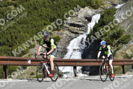 Photo #2079194 | 02-06-2022 09:32 | Passo Dello Stelvio - Waterfall BICYCLE riders