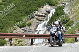 Photo #2409555 | 26-07-2022 10:59 | Passo Dello Stelvio - Waterfall curve