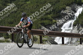 Photo #3286189 | 29-06-2023 14:35 | Passo Dello Stelvio - Waterfall curve BICYCLES
