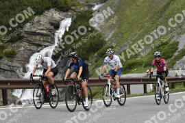 Foto #2131020 | 16-06-2022 10:24 | Passo Dello Stelvio - Waterfall Kehre BICYCLES