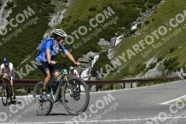 Foto #3817979 | 11-08-2023 11:30 | Passo Dello Stelvio - Waterfall Kehre BICYCLES