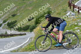 Photo #2365823 | 21-07-2022 13:56 | Passo Dello Stelvio - Waterfall curve BICYCLES