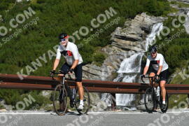 Photo #3985158 | 20-08-2023 10:36 | Passo Dello Stelvio - Waterfall curve BICYCLES