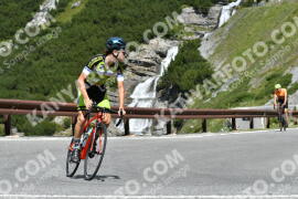 Photo #2307414 | 15-07-2022 11:19 | Passo Dello Stelvio - Waterfall curve BICYCLES