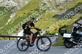 Foto #3932998 | 18-08-2023 09:28 | Passo Dello Stelvio - Waterfall Kehre BICYCLES