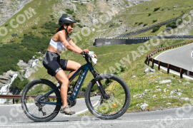 Photo #2369064 | 22-07-2022 10:59 | Passo Dello Stelvio - Waterfall curve BICYCLES