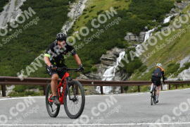 Photo #2443983 | 30-07-2022 12:19 | Passo Dello Stelvio - Waterfall curve BICYCLES