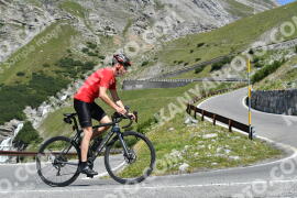 Photo #2352993 | 19-07-2022 11:28 | Passo Dello Stelvio - Waterfall curve BICYCLES