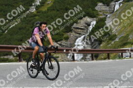 Fotó #2681291 | 17-08-2022 10:40 | Passo Dello Stelvio - Vízesés kanyar Bicajosok