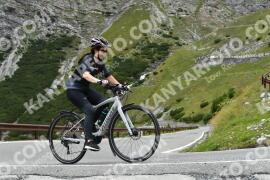 Photo #2440175 | 30-07-2022 11:09 | Passo Dello Stelvio - Waterfall curve BICYCLES